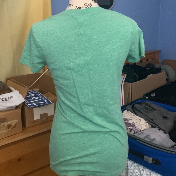 FREE W/ $10+ Purchase: Threadfast “Club Fitness” T-Shirt - Picture 2 of 5